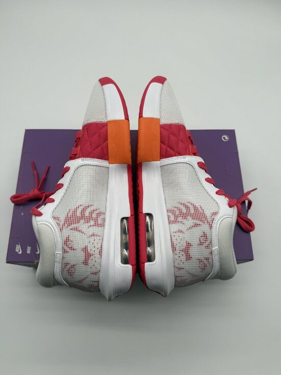 New Nike LeBron Witness VIII Shoes Mens Size 12 White Pink Basketball FB2239 104 main image 6